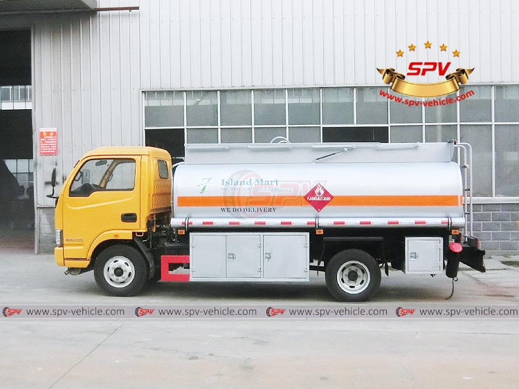 4,000 litres Fuel Dispensing Truck Yuejin - LS